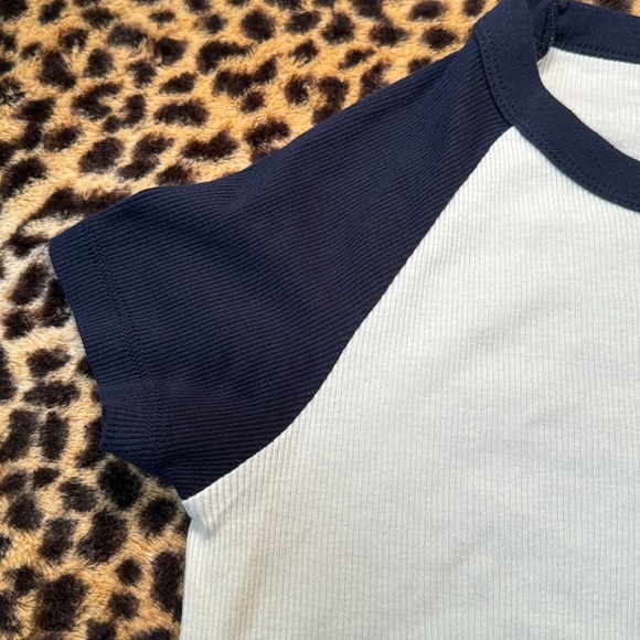 Brandy Melville White & Blue Top - Picture 3 of 8